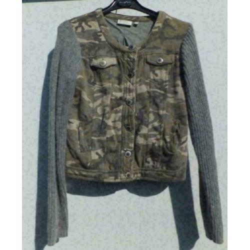 YAYA army camouflage sportief jasje met angora mouw mt 40