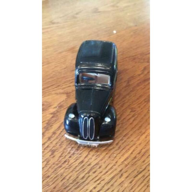 Corgi ford Polular black
