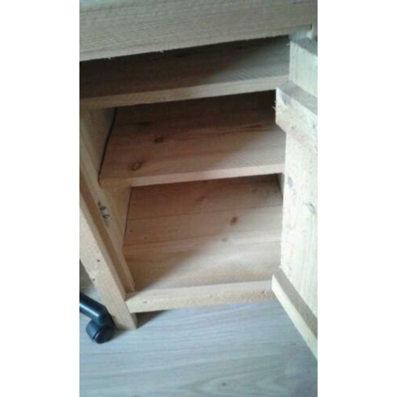 steigerhouten bureau