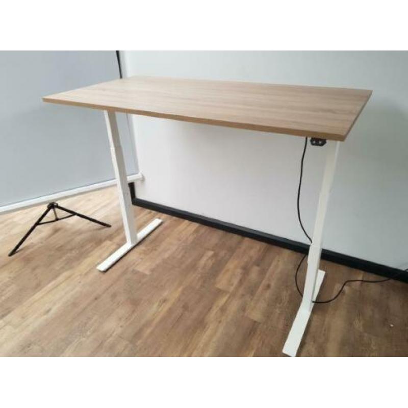 Elektrische zit/sta bureau wit