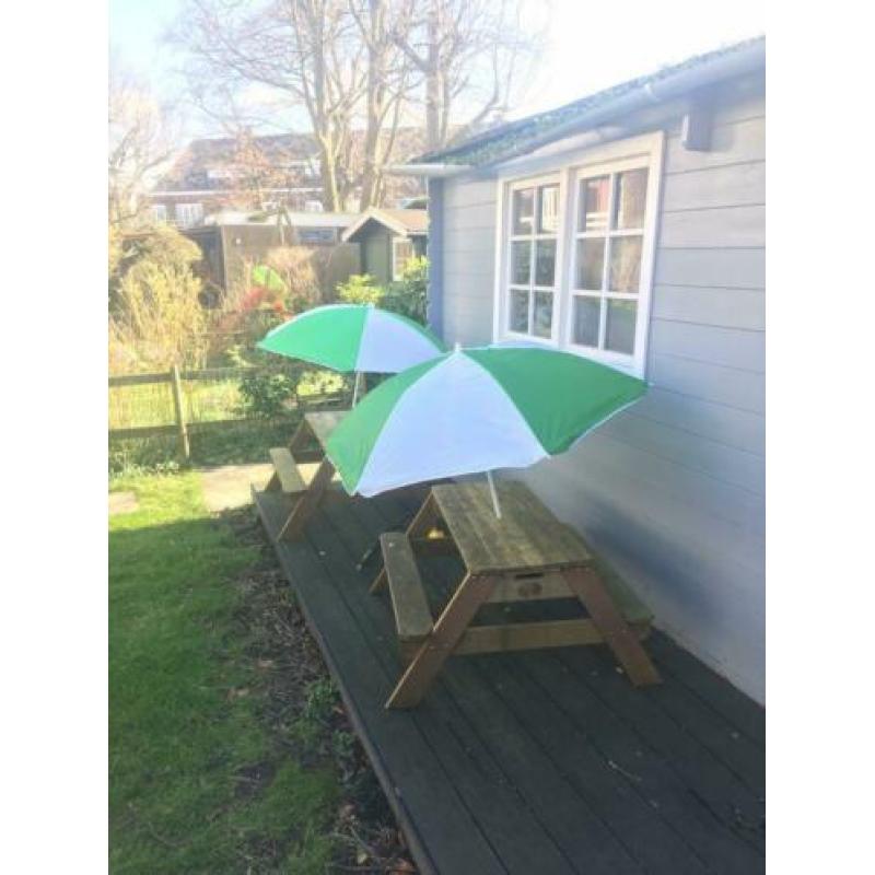 Kinderspeelbank met zandbak, 2 stuks inclusie parasol