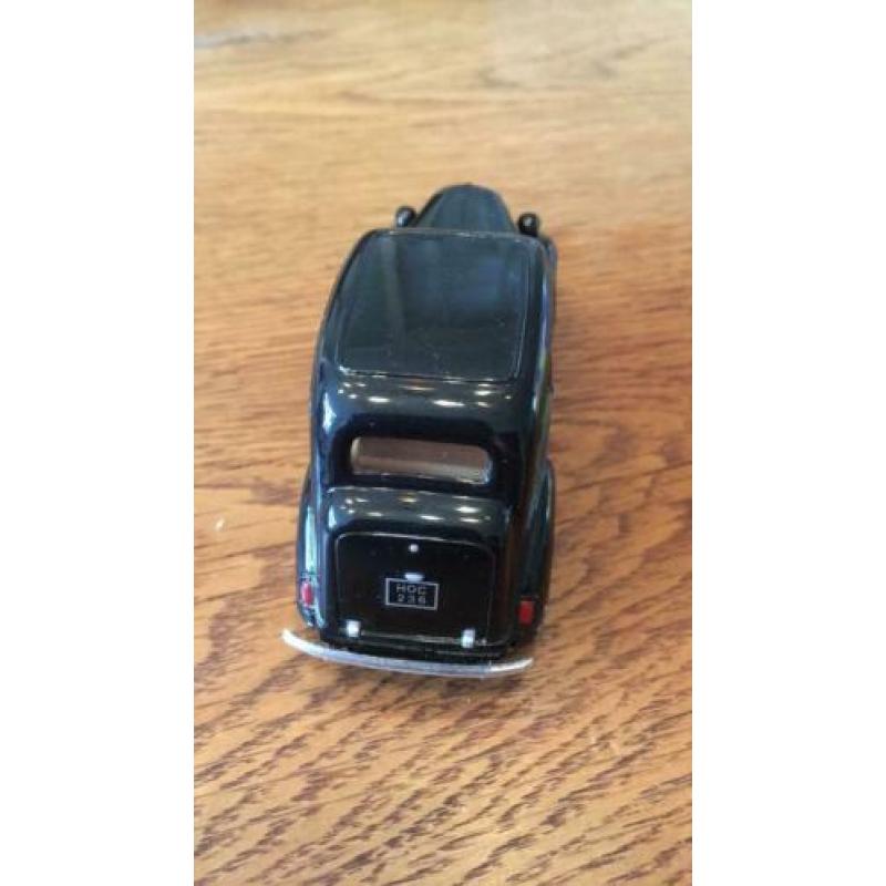 Corgi ford Polular black