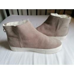 Schoen mt 39