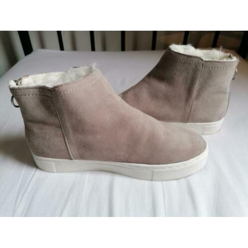 Schoen mt 39