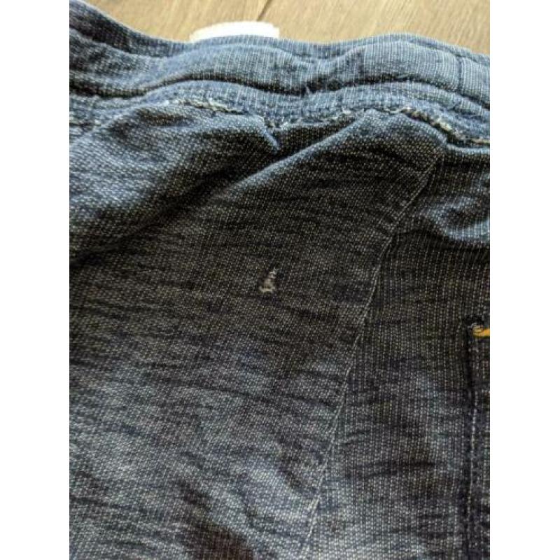 H&M joggingbroek, heel leuk model met kleine gaatjes mt 98