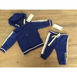 Nieuw setje B*E*S*S vestje en broekje blauw jongen merk 50