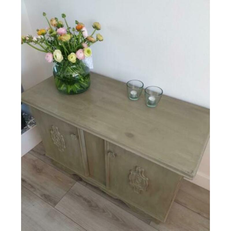 Mooi vintage kastje groen
