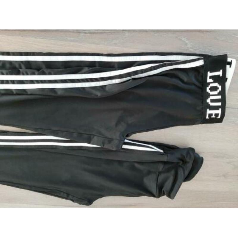 Twee sportleggings trainingsbroek
