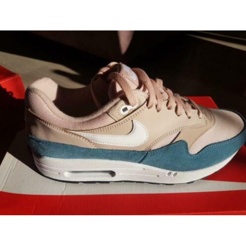 Nike Air Max 1 Celestial Teal / White (W) 42.5