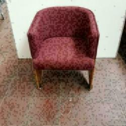 Fauteuil met houten ronde rug en rode stof, KSB Breda FL022
