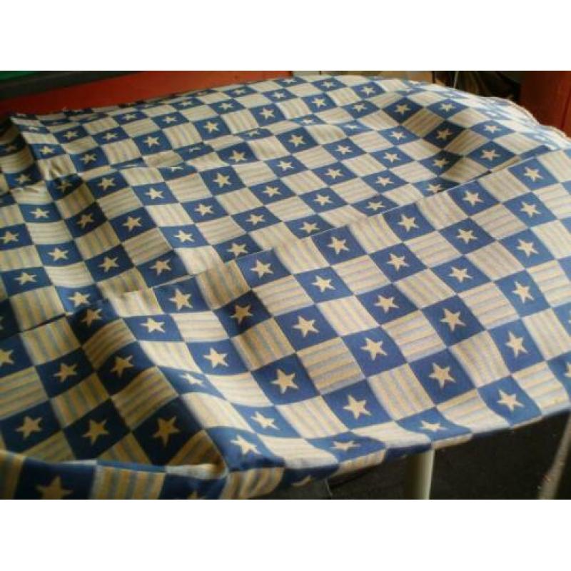 Stof Stars rood 356...... Nieuw !! En meer te koop !!!
