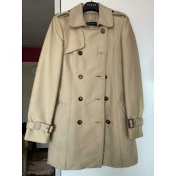Diverse blazers, jasjes, mantels in maten xs, s