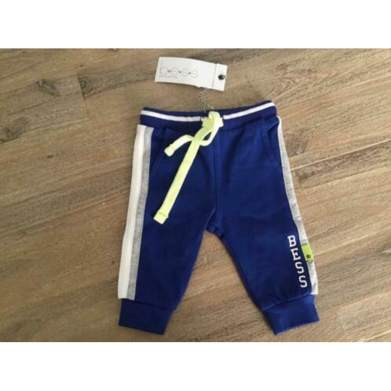 Nieuw setje B*E*S*S vestje en broekje blauw jongen merk 50