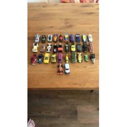 Hotwheels 32 stuks + octopus onderdelen