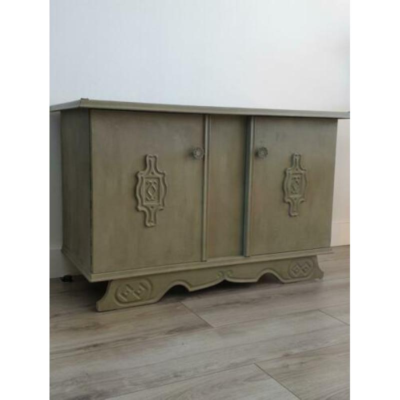 Mooi vintage kastje groen
