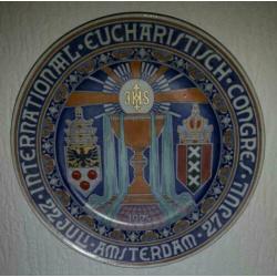 Bord mosa maastricht,internationaal-eucharistijch concres