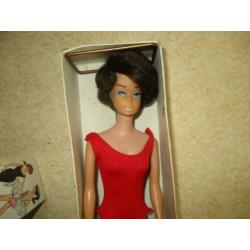 Vintage barbie bubble cutt in doos mattel 1963 side part