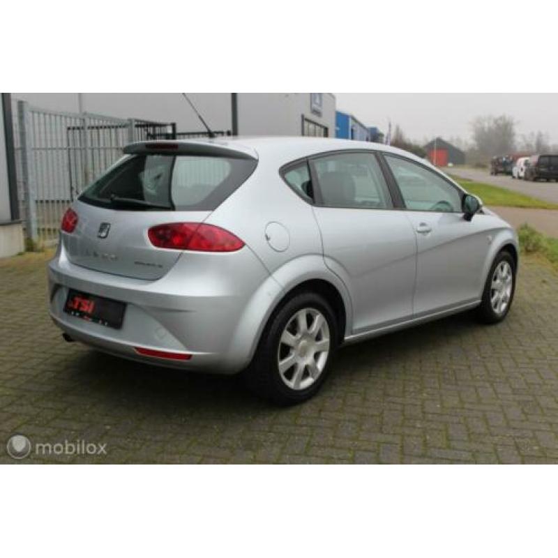 Seat Leon 1.2 TSI Ecomotive Nette auto! airco & LM velgen!