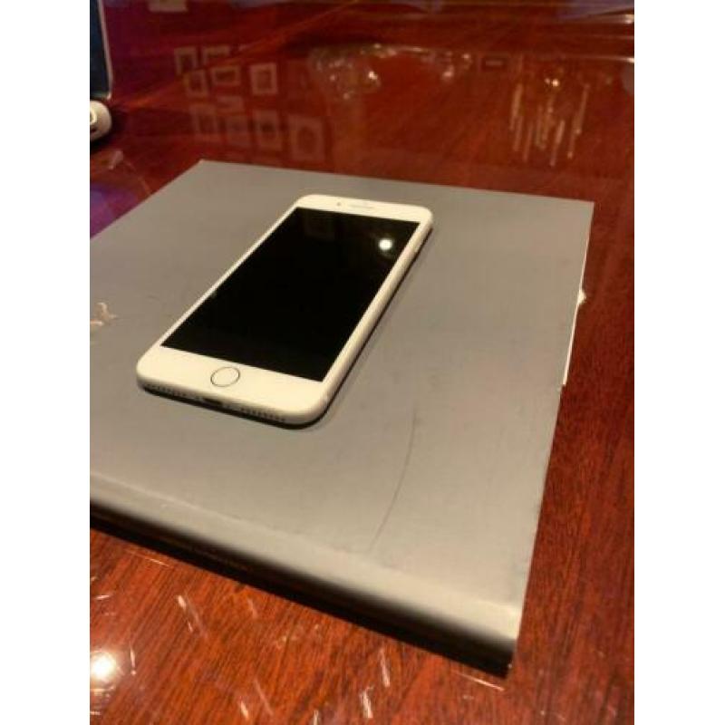 Iphone 8 PLUS 64 gb
