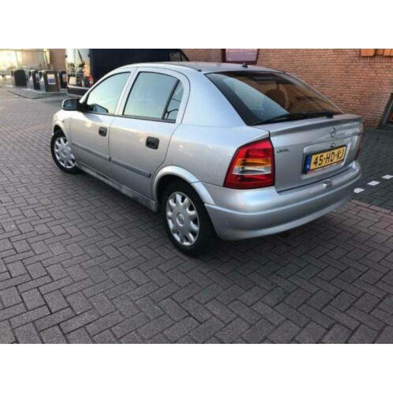 Opel Astra 1.6 8V 5D AUTOMAAT 2001 Grijs