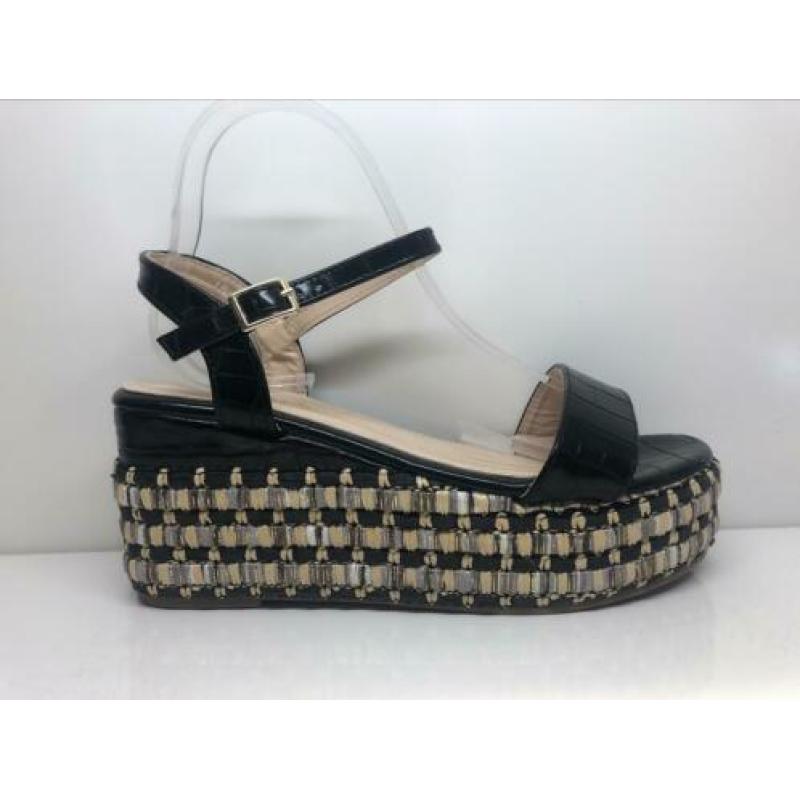 Plateau sandalen verschillende kleuren 36 tot 41 50%korting!