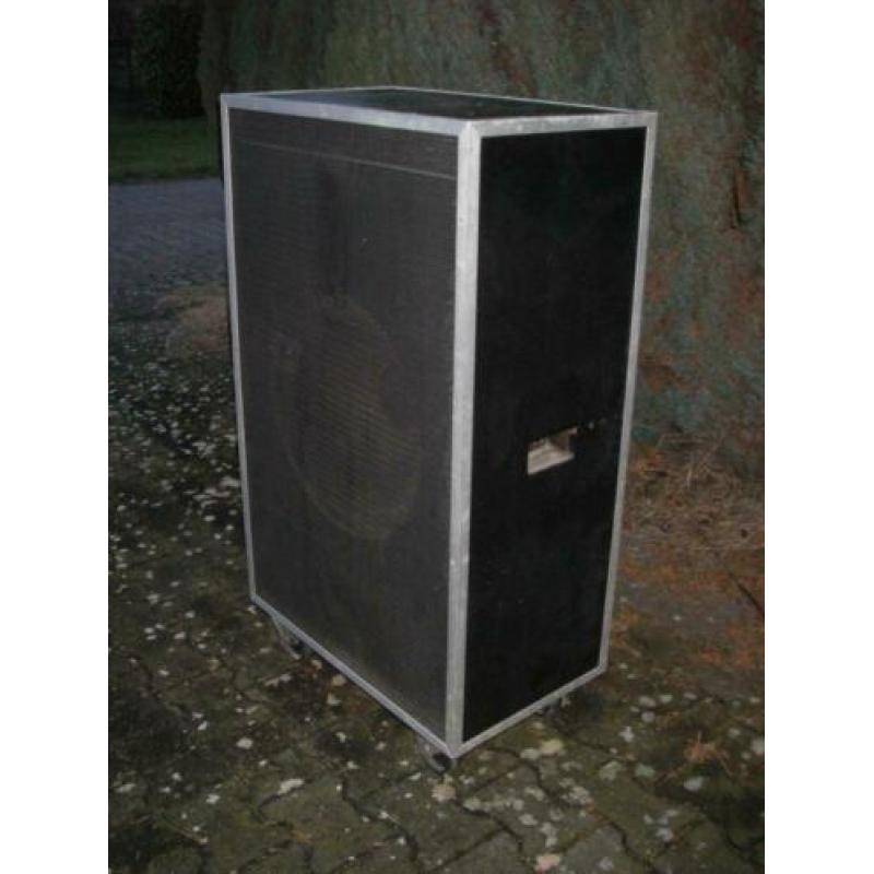 Te Koop LEGE BASS CAB (18 inch speaker)