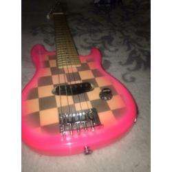 Volcano Rock-A-Teer Gitaar + Tas