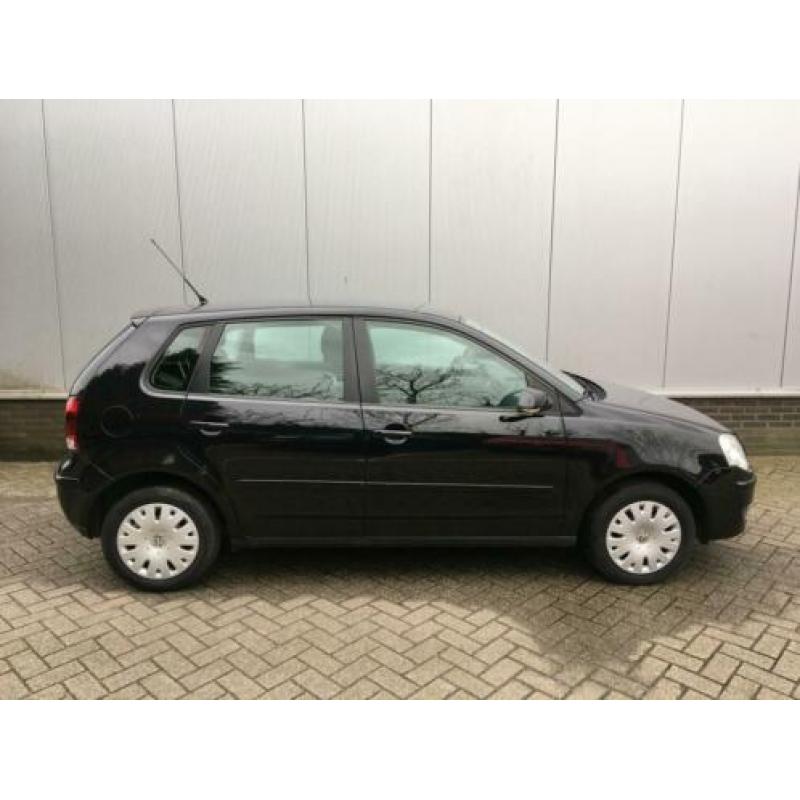 Volkswagen Polo 1.2-12V Optive 5 deurs airco elek pakket