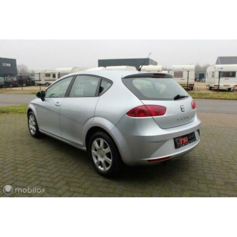 Seat Leon 1.2 TSI Ecomotive Nette auto! airco & LM velgen!