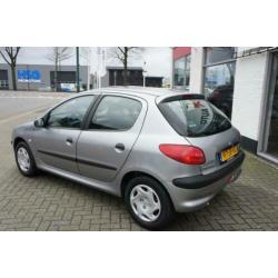 Peugeot 206 1.6-16V GENTRY AUTOMAAT 1E EIGENARESSE DEALEROND