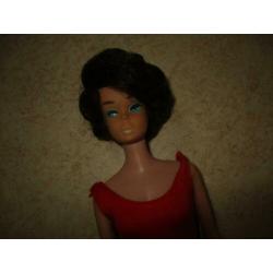 Vintage barbie bubble cutt in doos mattel 1963 side part