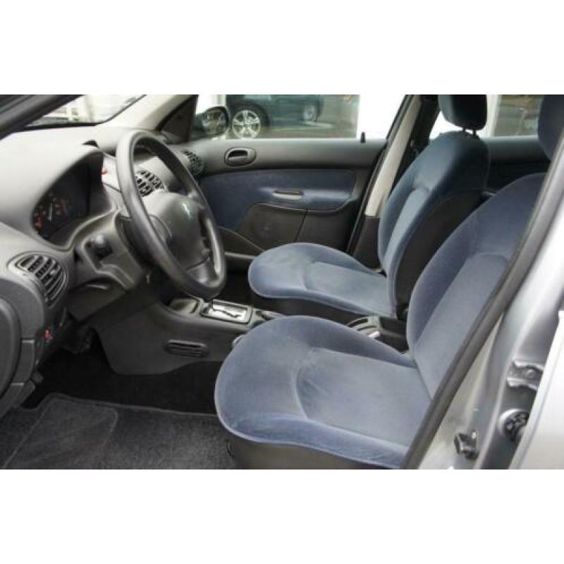 Peugeot 206 1.6-16V GENTRY AUTOMAAT 1E EIGENARESSE DEALEROND