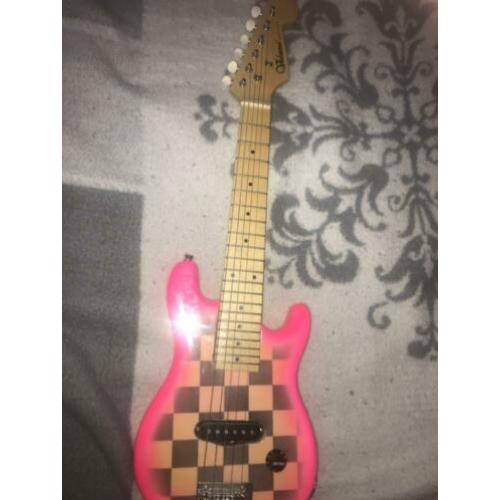 Volcano Rock-A-Teer Gitaar + Tas