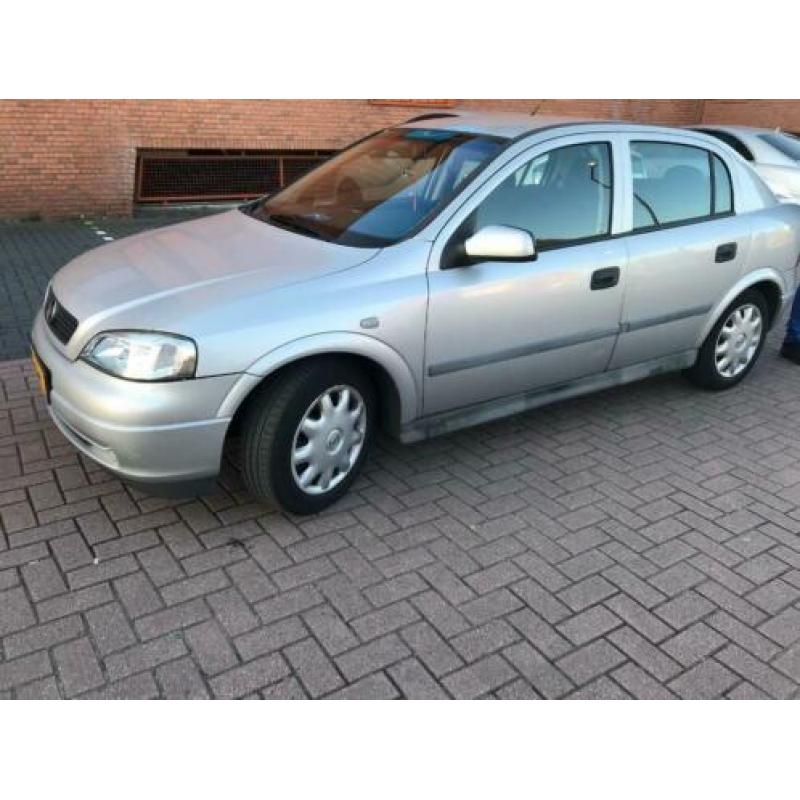 Opel Astra 1.6 8V 5D AUTOMAAT 2001 Grijs