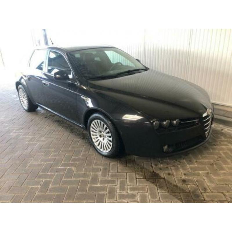 Alfa Romeo Alfa-159 1.9 Jtdm 16V SW 2008 Zwart REVISIE MOTOR