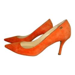 D4A Elisabetta Franchi oranje pumps goud logo hakje IGST 38