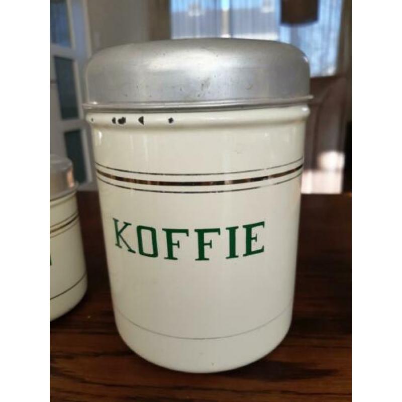 4 emaille crème blikken met gouden biezen 1 grote 3 kleine