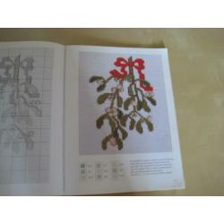 Kerstmotieven in Kruissteek van Jutta Lammer