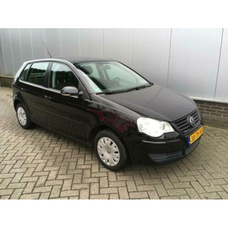 Volkswagen Polo 1.2-12V Optive 5 deurs airco elek pakket