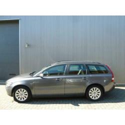 Volvo V50 2.0D /Airco/Ecc/Audio/LMV. Zeer nette auto.