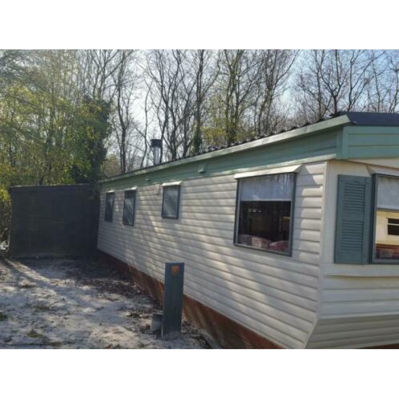 Te koop stacaravan op camping ronostrand in Een.