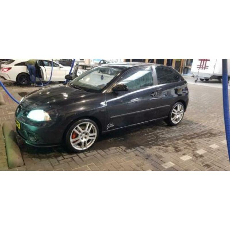 Seat Ibiza 1.9 FR TDI 2006 Zwart 200PK