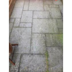 Wildverband betontegels ca. 50m2 t.e.a.b
