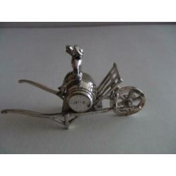 Miniatuur zilver AP6 kruiwagen +ton man zilveren miniaturen