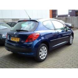 Peugeot 207 1.4-16V X-line