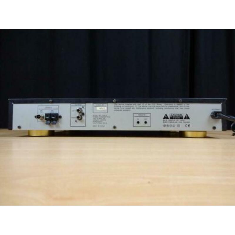 Harman Kardon TU930 tuner
