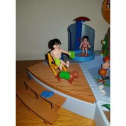 Playmobil zwembad met veel accessoires