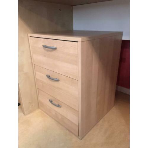 Nachtkastje Goliat IKEA | Malm | 3 lades | Als nieuw