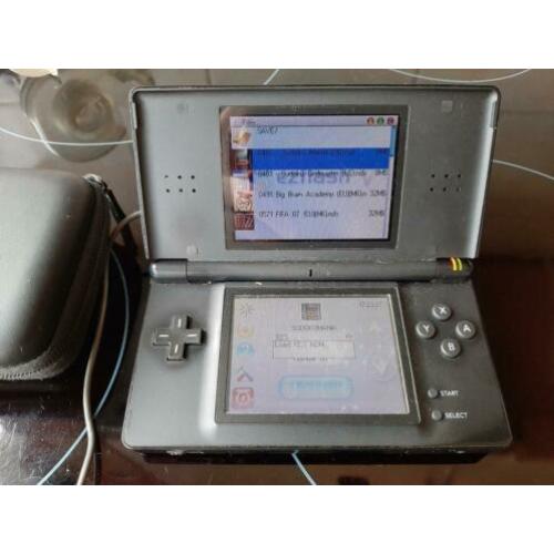 Zwarte Nintendo DS Lite met spellen