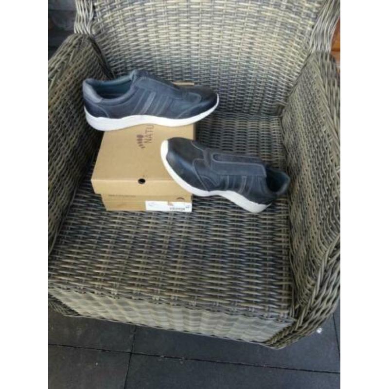 NIEUW Maat 46 Echt Leren Instap schoenen zijn van het merk: